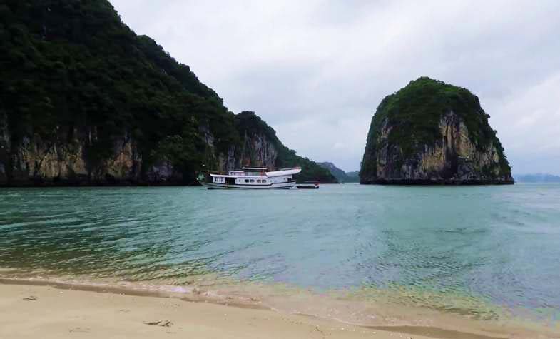 Explore Ha Long Bay