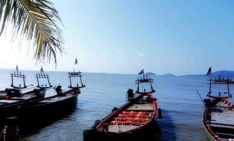 Visiting the famous beaches of Sihanoukville