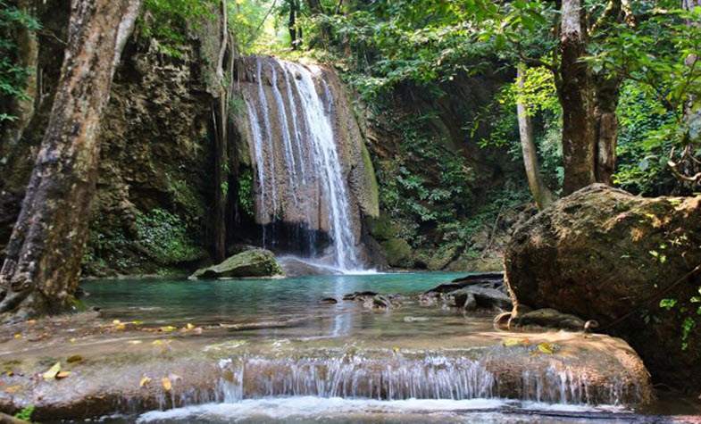 Laos travel guide - Tourist attractions Kuang Si Caves