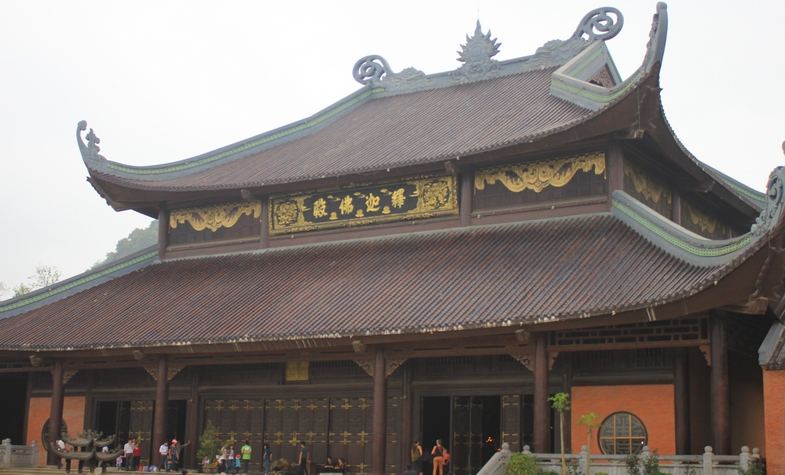 Bai Dinh the largest temple in Vietnam