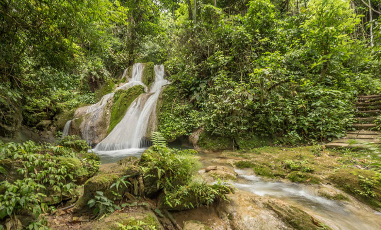 Tad Thong waterfall Luang Prabang