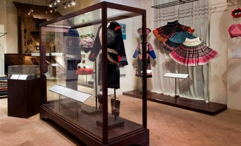 Things to see in Laos - Traditional Arts and Ethnology Centre